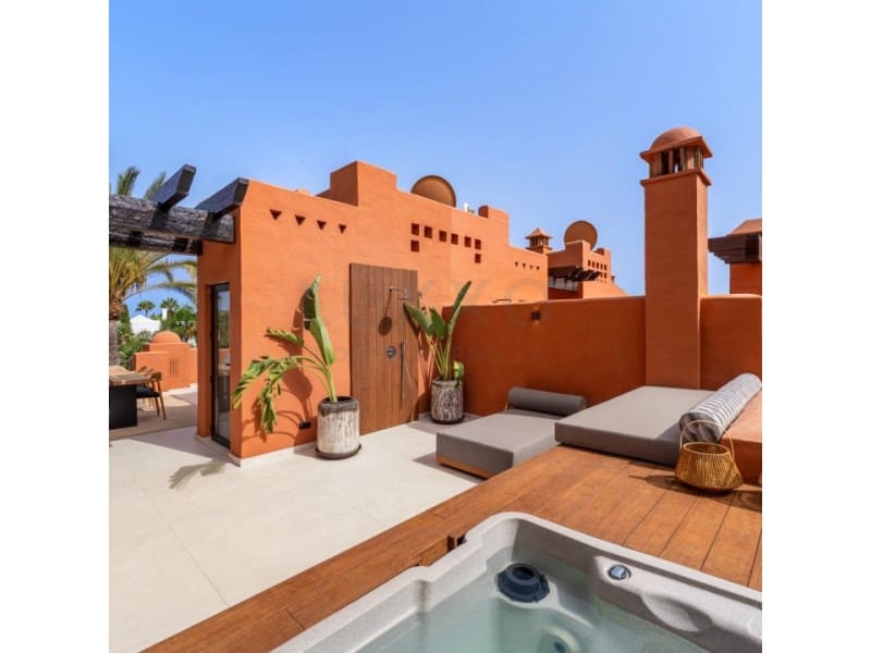 4 soveværelse Penthouse til salg i Golden Mile med garage - € 2.150.000 (Ref: 9524613)