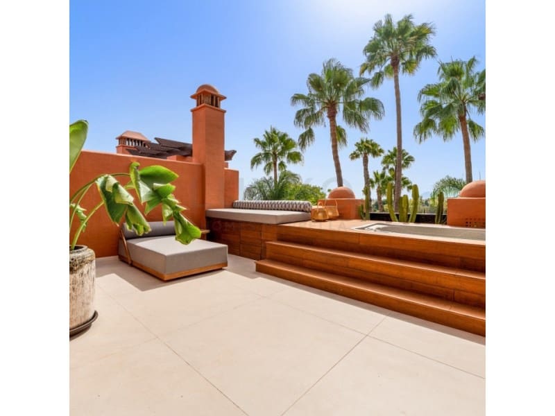 4 soveværelse Penthouse til salg i Golden Mile med garage - € 2.150.000 (Ref: 9524613)