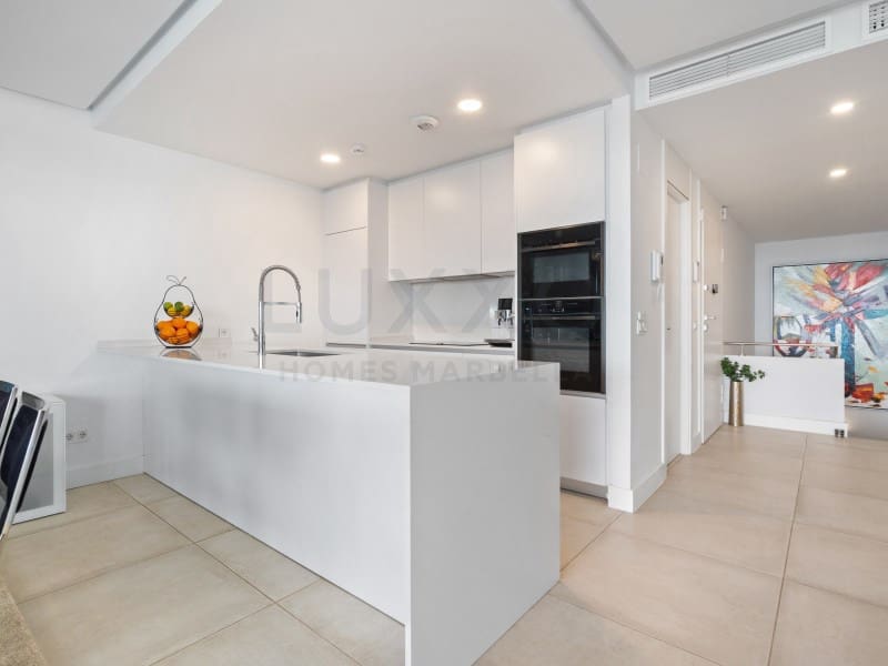 3 sovrum Lägenhet till salu i Marbella med pool garage - 1 150 000 € (Ref: 9536065)