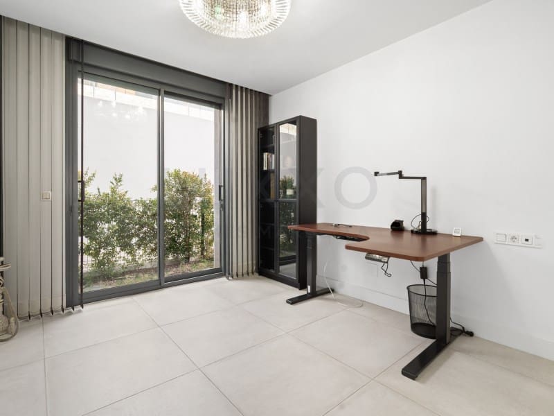 3 sovrum Lägenhet till salu i Marbella med pool garage - 1 150 000 € (Ref: 9536065)