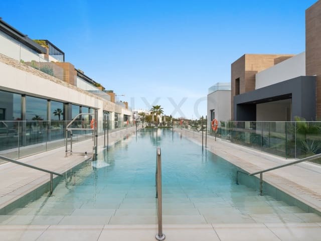 Apartamento de 3 habitaciones en Cabopino - Artola, Marbella en venta con piscina garaje - 1.150.000 € (Ref: 9536065)