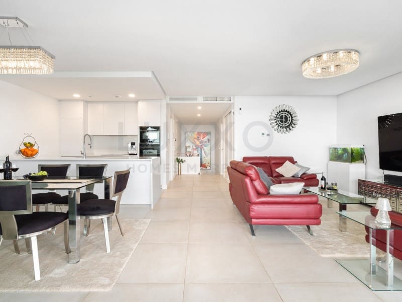 3 sovrum Lägenhet till salu i Marbella med pool garage - 1 150 000 € (Ref: 9536065)