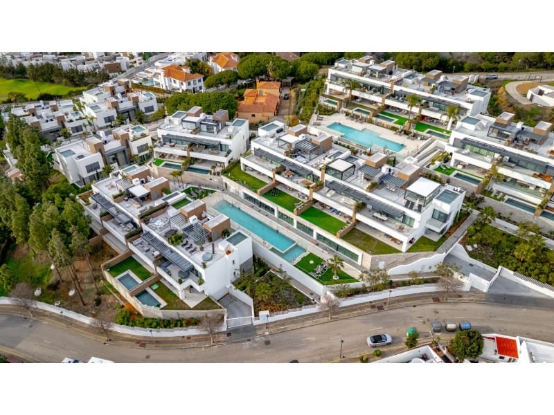 3 sovrum Lägenhet till salu i Marbella med pool garage - 1 150 000 € (Ref: 9536065)