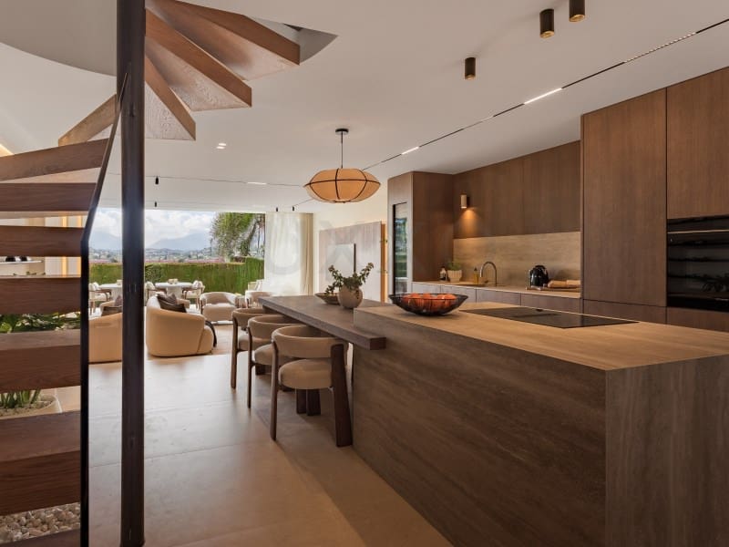 3 bedroom Townhouse for sale in Nueva Andalucia - € 1,550,000 (Ref: 9591425)