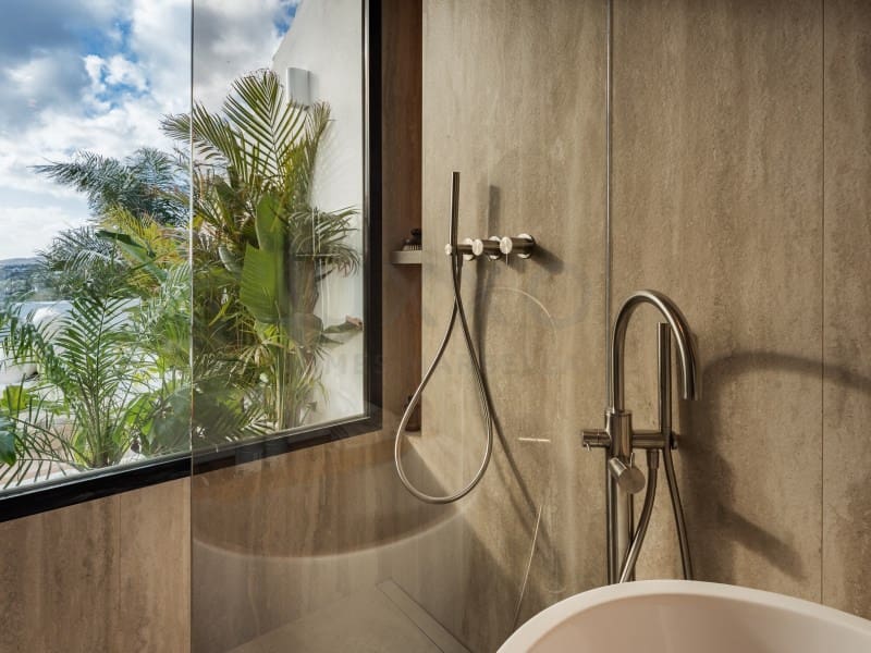 3 bedroom Townhouse for sale in Nueva Andalucia - € 1,550,000 (Ref: 9591425)