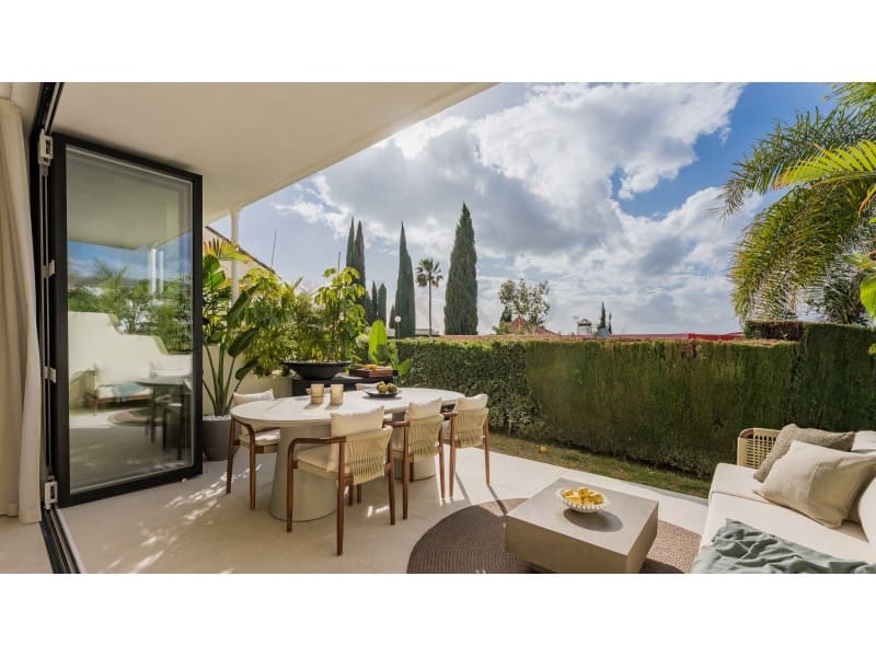 3 bedroom Townhouse for sale in Nueva Andalucia - € 1,550,000 (Ref: 9591425)