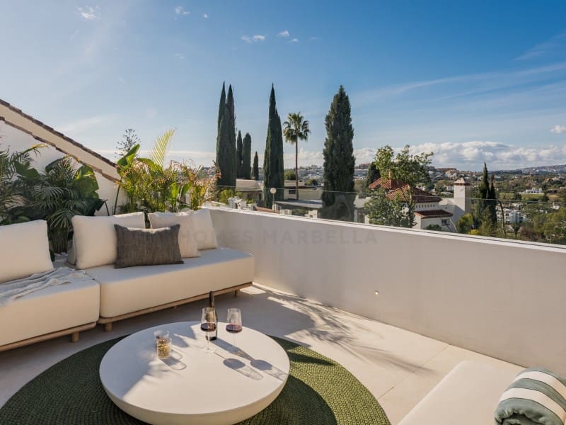 3 bedroom Townhouse for sale in Nueva Andalucia - € 1,550,000 (Ref: 9591425)