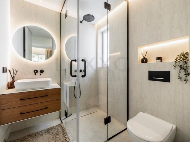 Apartamento de 3 habitaciones en La Quinta, Benahavís en venta - 950.000 € (Ref: 9599453)