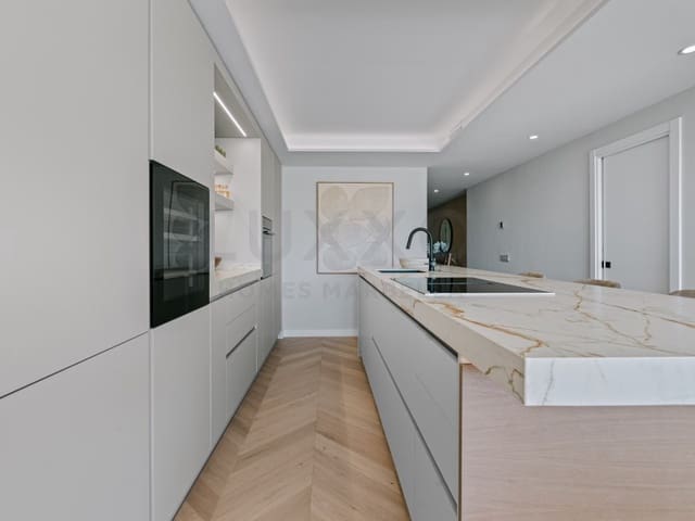 3 camera da letto Appartamento in vendita in Nueva Andalucia, Marbella con piscina garage - 1.350.000 € (Rif: 9637443)