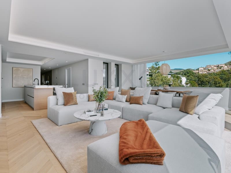 3 camera da letto Appartamento in vendita in Nueva Andalucia con piscina garage - 1.350.000 € (Rif: 9637443)