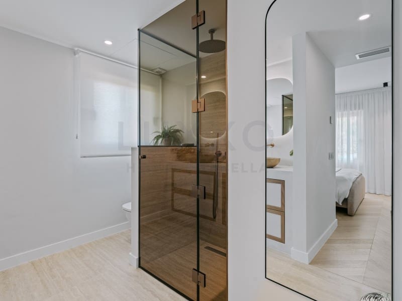 3 camera da letto Appartamento in vendita in Nueva Andalucia con piscina garage - 1.350.000 € (Rif: 9637443)