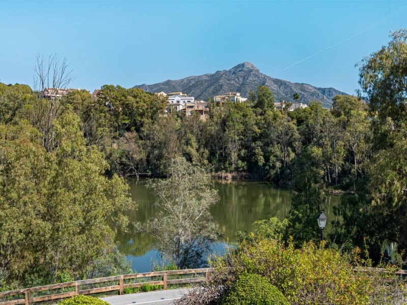 3 camera da letto Appartamento in vendita in Nueva Andalucia con piscina garage - 1.350.000 € (Rif: 9637443)