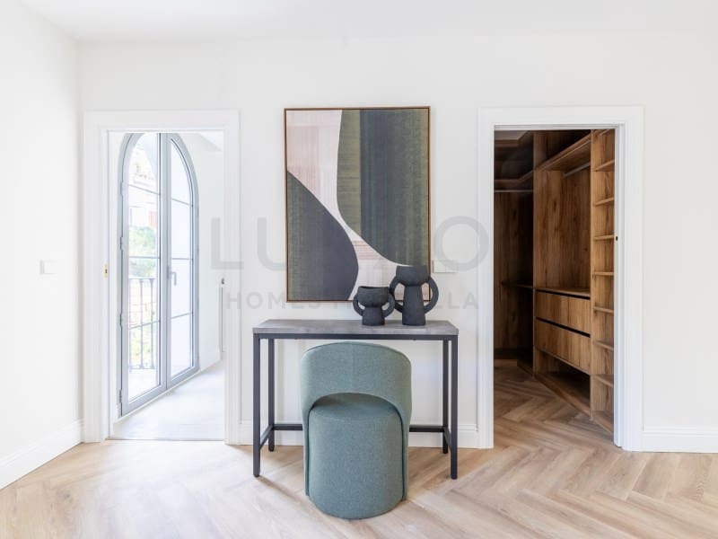 4 bedroom Villa for sale in Benahavis - € 3,895,000 (Ref: 9729299)