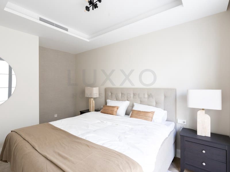 4 bedroom Villa for sale in Benahavis - € 3,895,000 (Ref: 9729299)