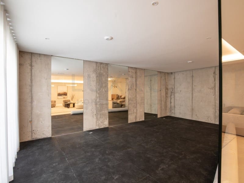 4 bedroom Villa for sale in Benahavis - € 3,895,000 (Ref: 9729299)