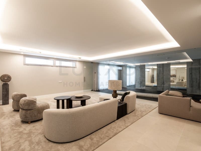 4 bedroom Villa for sale in Benahavis - € 3,895,000 (Ref: 9729299)