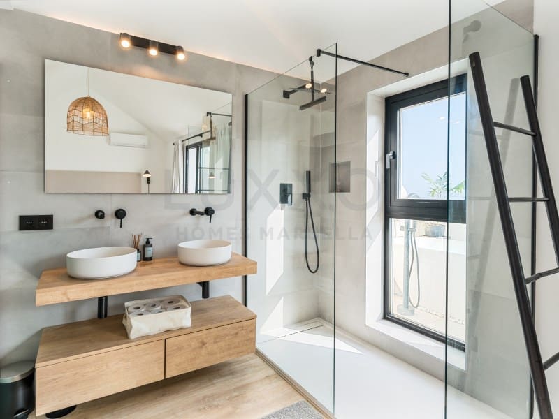 3 bedroom Apartment for sale in Aloha Golf - € 850,000 (Ref: 9730227)