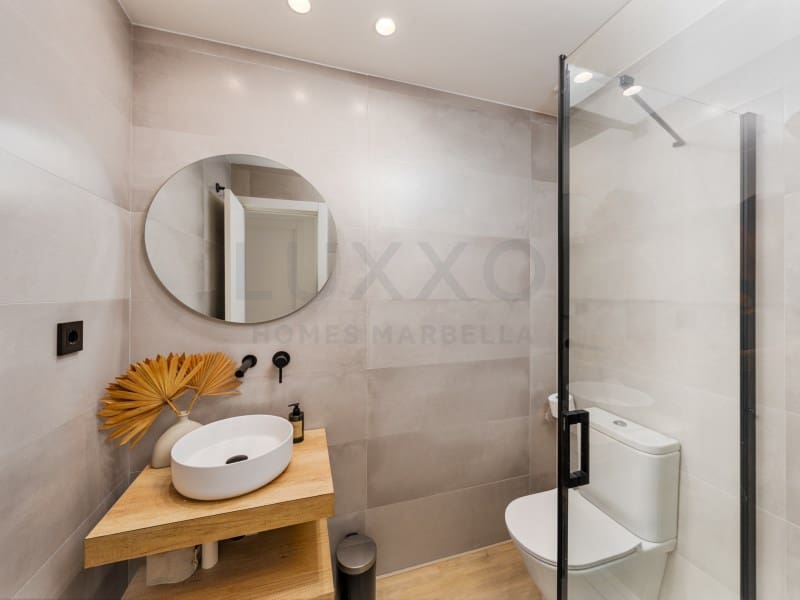 3 bedroom Apartment for sale in Aloha Golf - € 850,000 (Ref: 9730227)