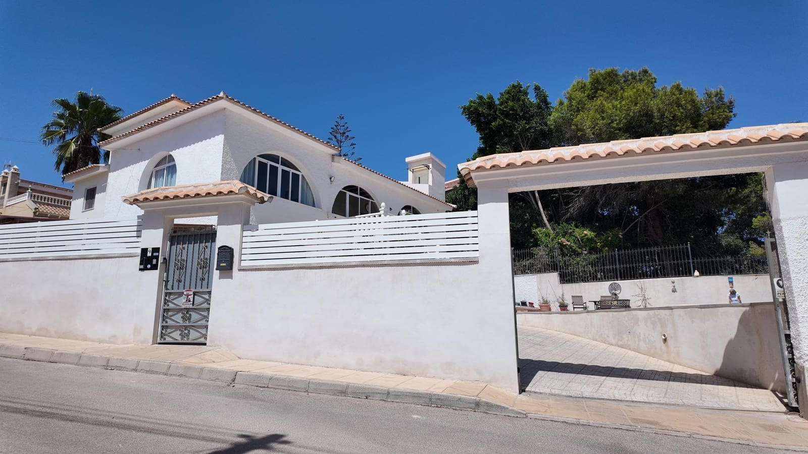 5 camera da letto Villa in vendita in Filipinas con piscina garage - 750.000 € (Rif: 10055319)