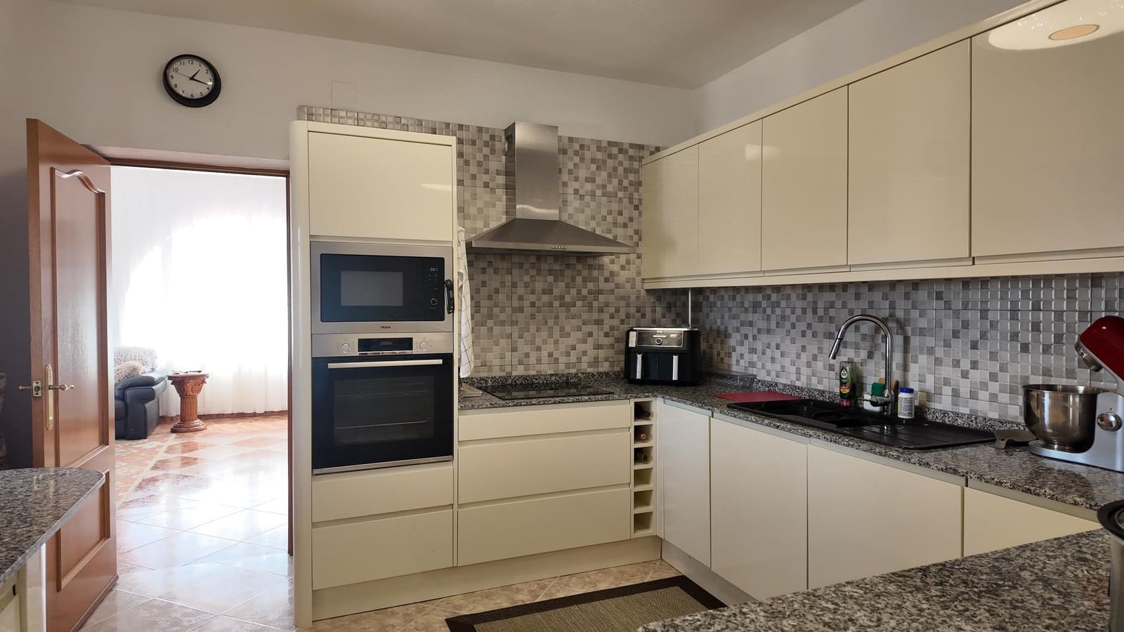 5 camera da letto Villa in vendita in Filipinas con piscina garage - 750.000 € (Rif: 10055319)