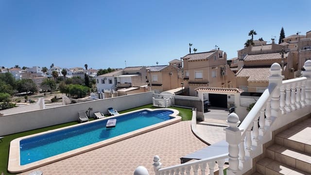 5 soveværelse Villa til salg i Las Filipinas med swimmingpool garage - € 750.000 (Ref: 10055319)