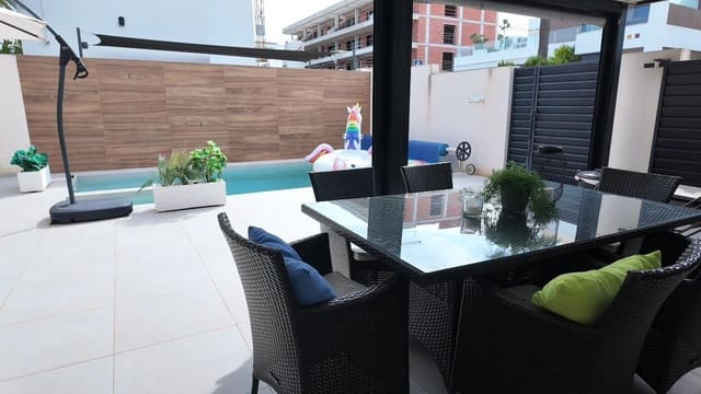 4 bedroom Bungalow for sale in Benijófar with pool garage - € 479,000 (Ref: 10098455)