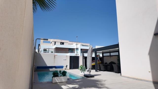 4 bedroom Bungalow for sale in Benijófar with pool garage - € 479,000 (Ref: 10098455)