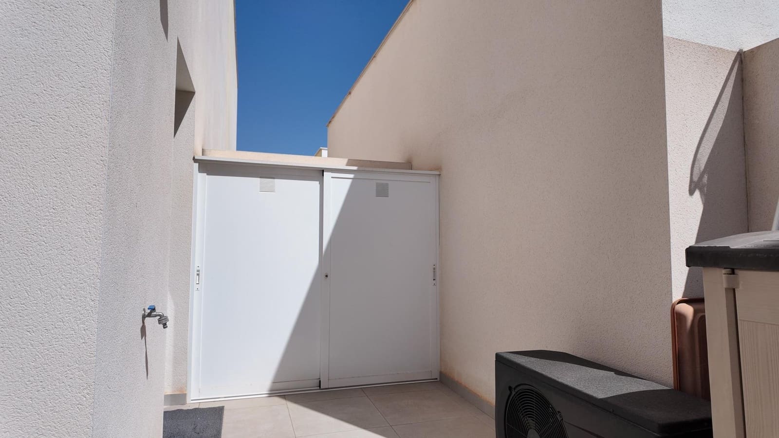 4 bedroom Bungalow for sale in Benijofar with pool garage - € 479,000 (Ref: 10098455)