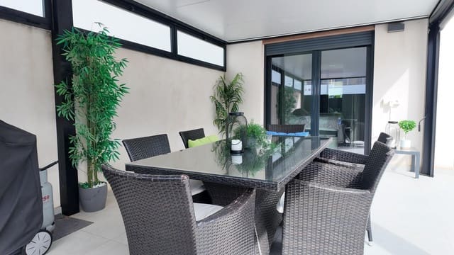 4 bedroom Bungalow for sale in Benijófar with pool garage - € 479,000 (Ref: 10098455)