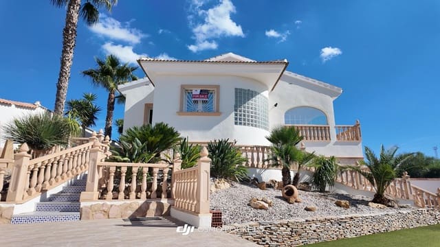 Chalet de 5 habitaciones en Doña Pepa, Rojales en venta con piscina garaje - 695.000 € (Ref: 10148868)