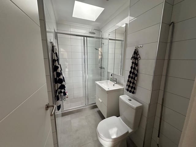 2 soveværelse Rækkehus til salg i El Chaparral - La Siesta - La Torreta, Torrevieja med garage - € 145.000 (Ref: 9530981)