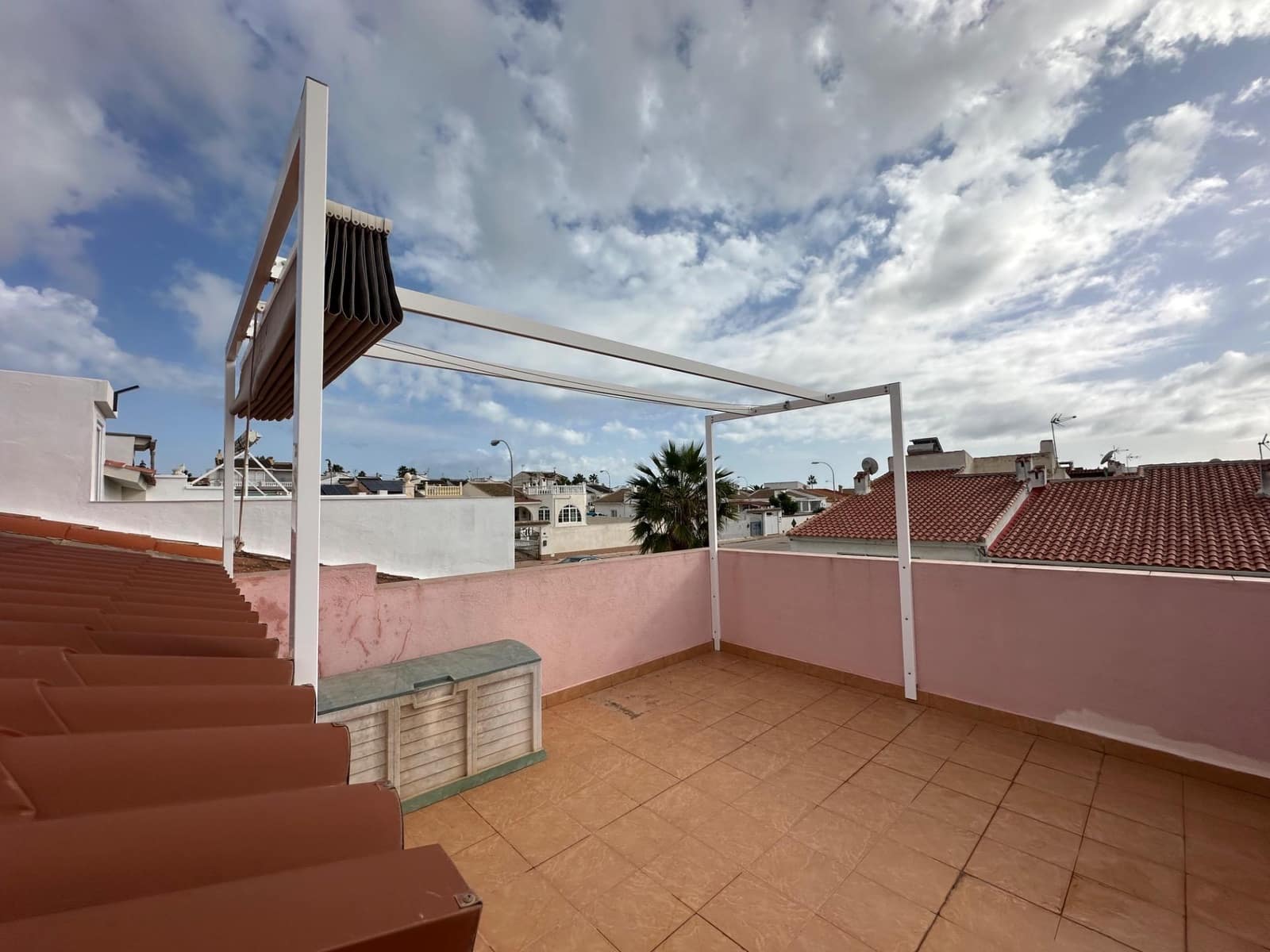 2 soveværelse Rækkehus til salg i Torrevieja med garage - € 145.000 (Ref: 9530981)