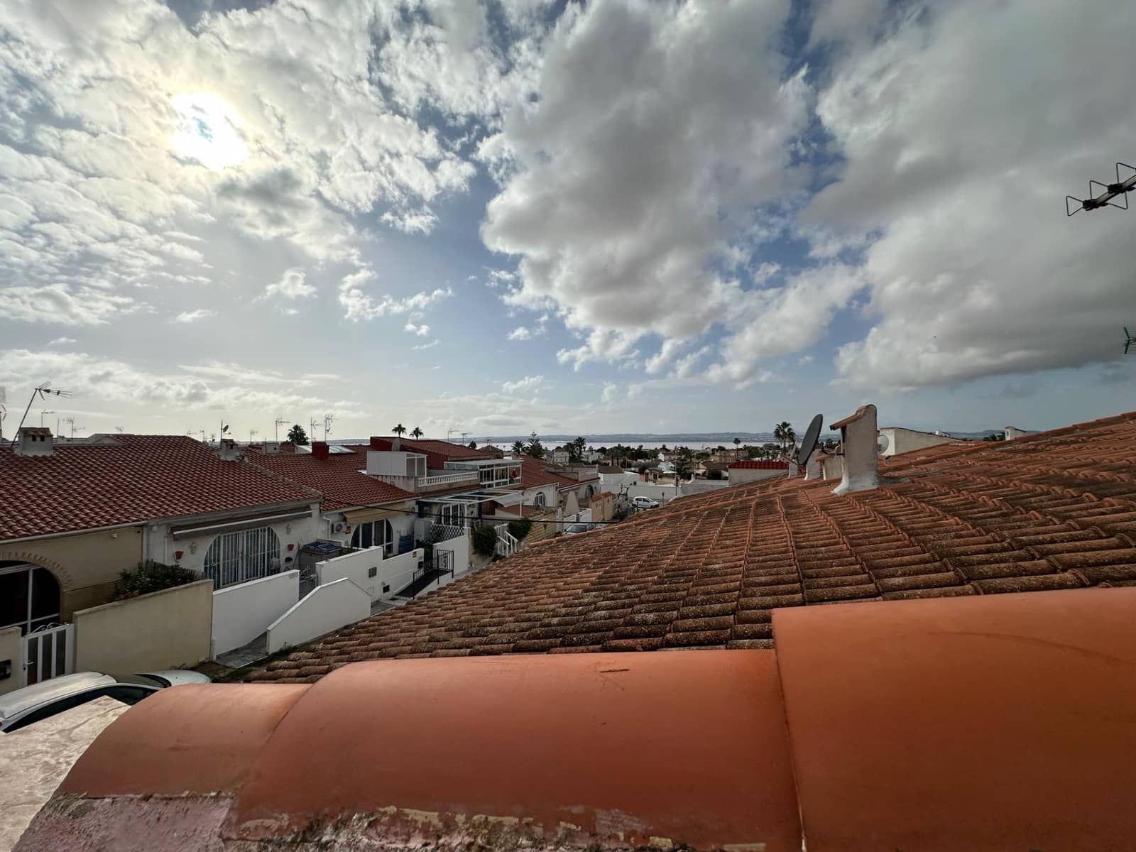 2 soveværelse Rækkehus til salg i Torrevieja med garage - € 145.000 (Ref: 9530981)