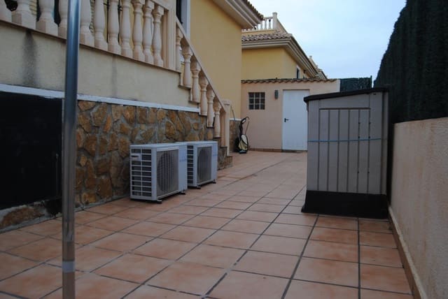 4 quarto Moradia para venda em Orihuela Costa, Orihuela com garagem - 409 000 € (Ref: 9530982)