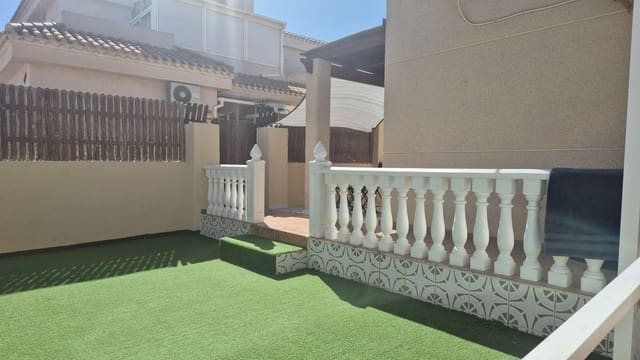 3 soveværelse Rækkehus til salg i La Zenia, Orihuela med swimmingpool - € 239.000 (Ref: 9531098)