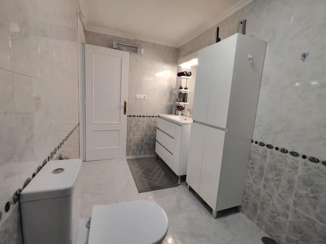 Apartamento de 2 habitaciones en Playa Flamenca, Orihuela en venta - 199.000 € (Ref: 9531112)