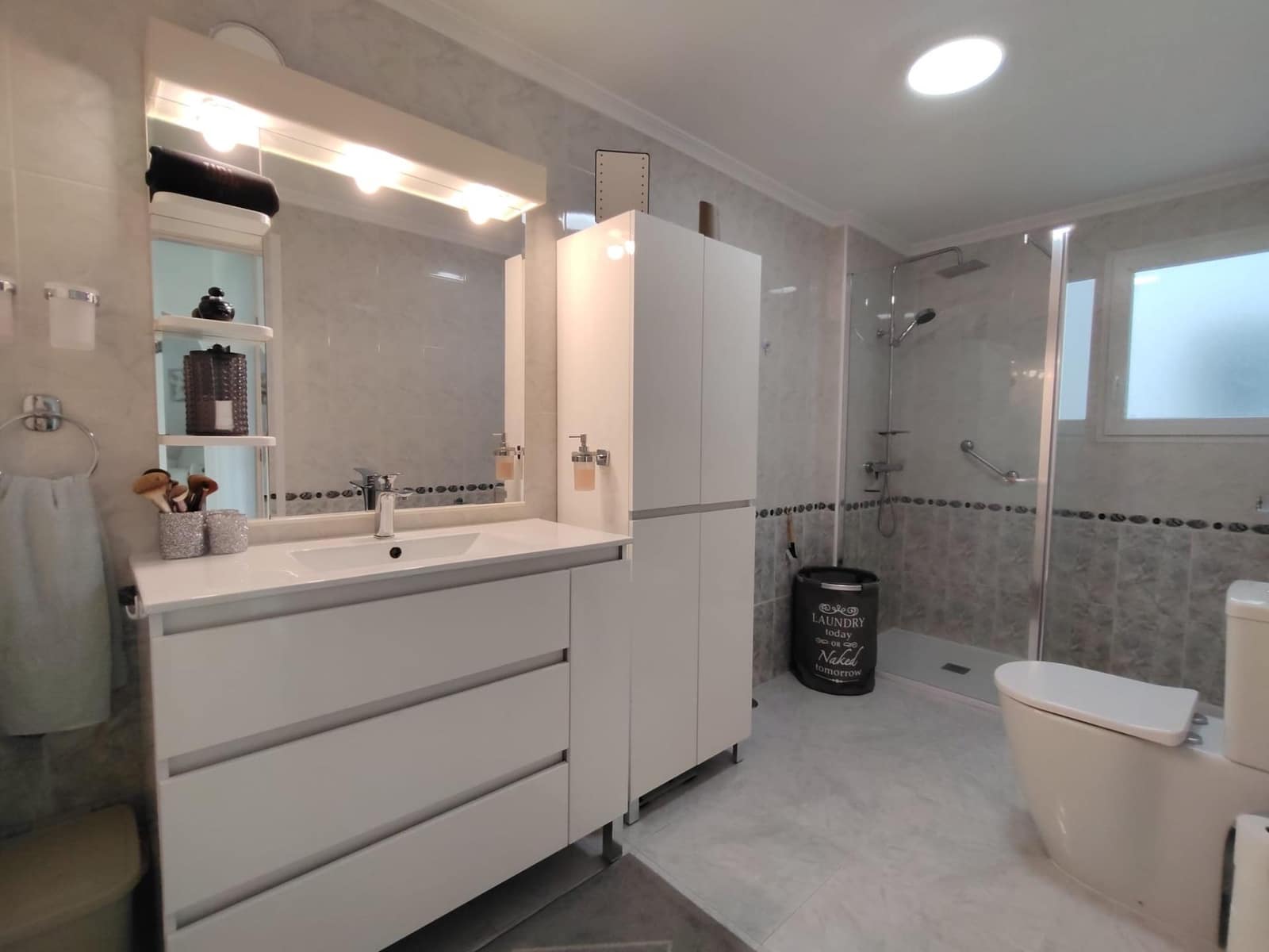 Apartamento de 2 habitaciones en Playa Flamenca en venta - 199.000 € (Ref: 9531112)