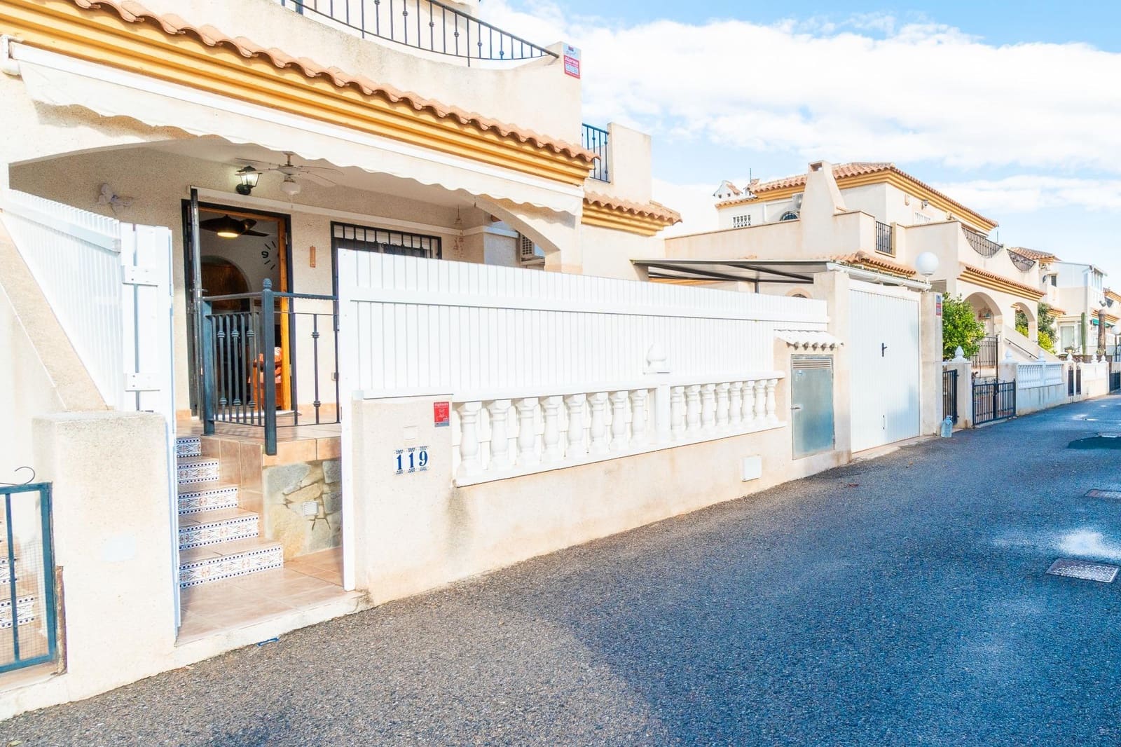 2 sovrum Villa till salu i Playa Flamenca med pool - 189 000 € (Ref: 9531199)