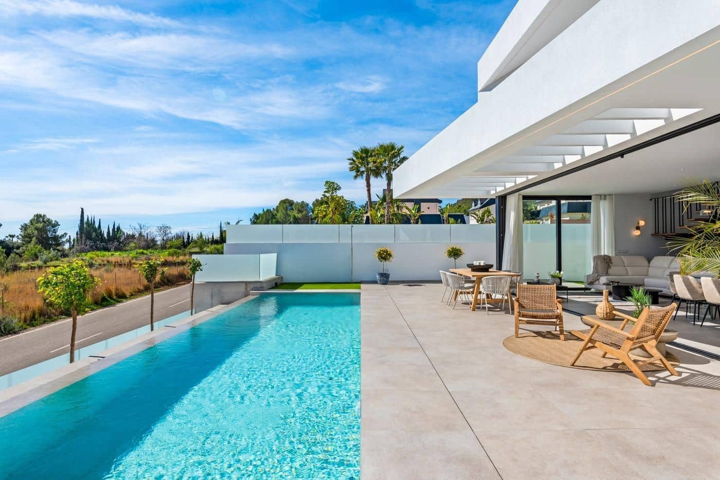 Chalet de 3 habitaciones en Polop en venta con piscina - 860.000 € (Ref: 9531307)