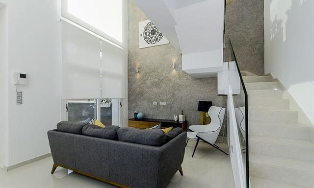 Chalet de 3 habitaciones en Ciudad Quesada, Rojales en venta con piscina - 650.000 € (Ref: 9531349)