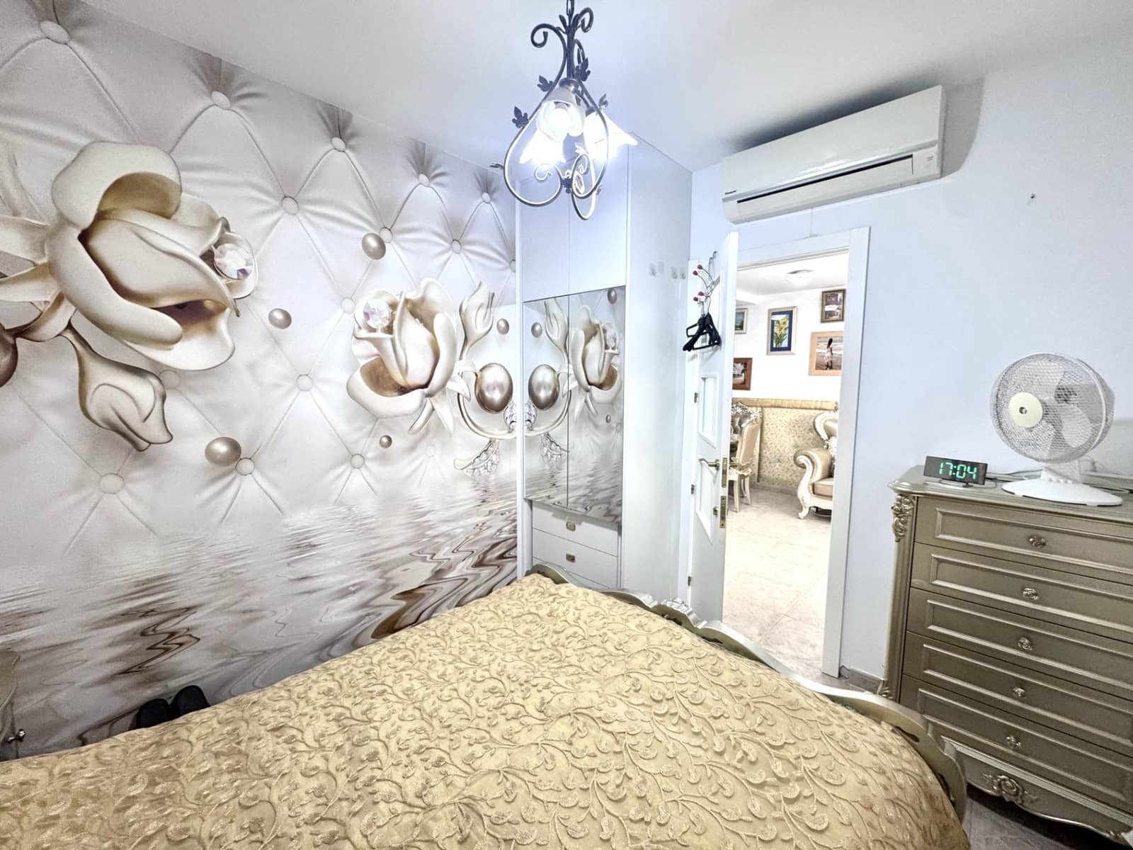 5 slaapkamer Rijtjeshuis te koop in Playa Flamenca met zwembad - € 210.000 (Ref: 9531358)