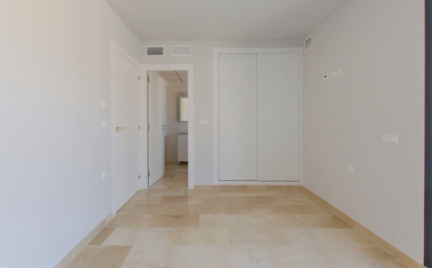 4 quarto Moradia para venda em Finestrat com piscina - 760 000 € (Ref: 9531386)