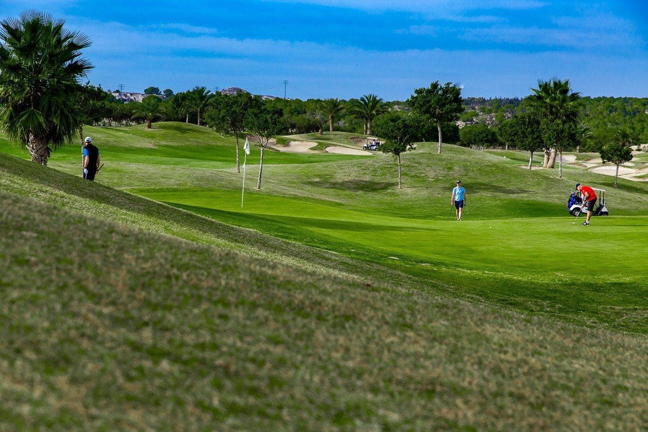 2 sypialnia Bungalow na sprzedaż w Vistabella z basenem - 299 900 € (Ref: 9531436)