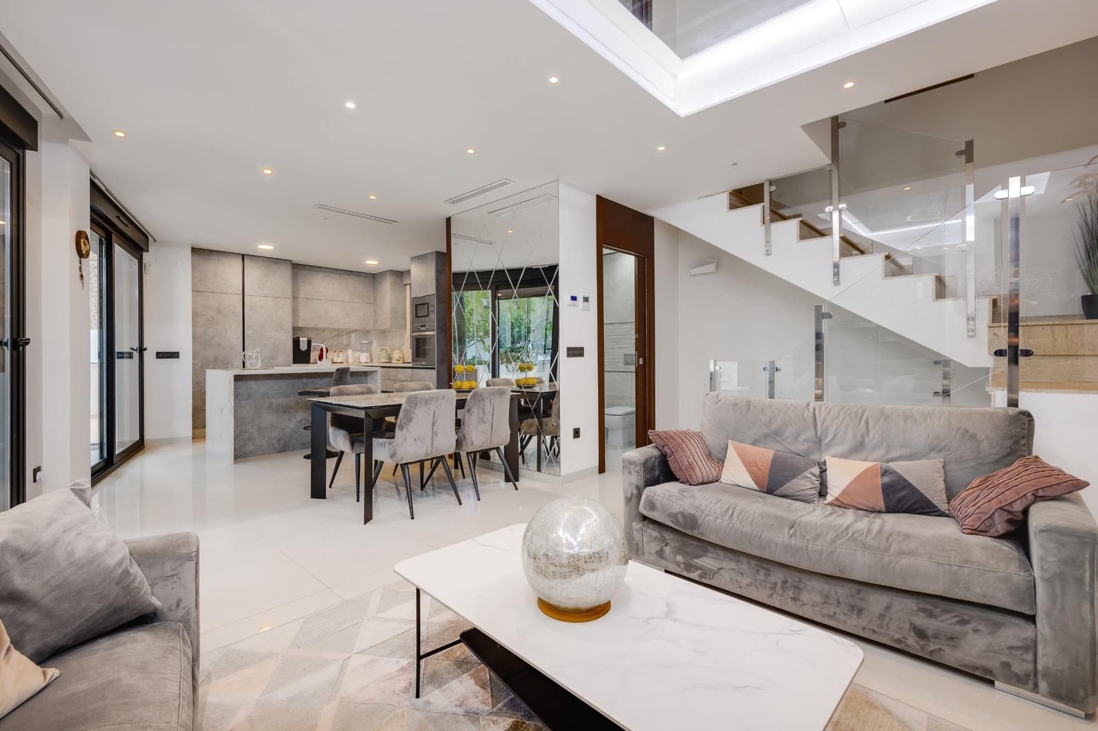 3 chambre Villa/Maison à vendre à Filipinas avec piscine - 475 000 € (Ref: 9531966)