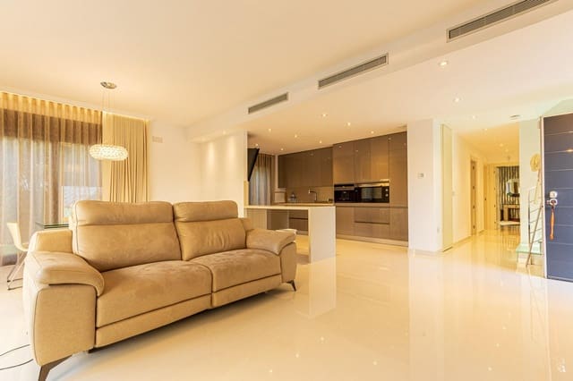 4 quarto Moradia para venda em Campoamor, Orihuela com piscina - 895 000 € (Ref: 9531967)