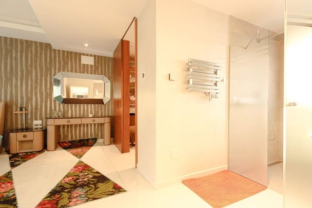 4 quarto Moradia para venda em Campoamor, Orihuela com piscina - 895 000 € (Ref: 9531967)