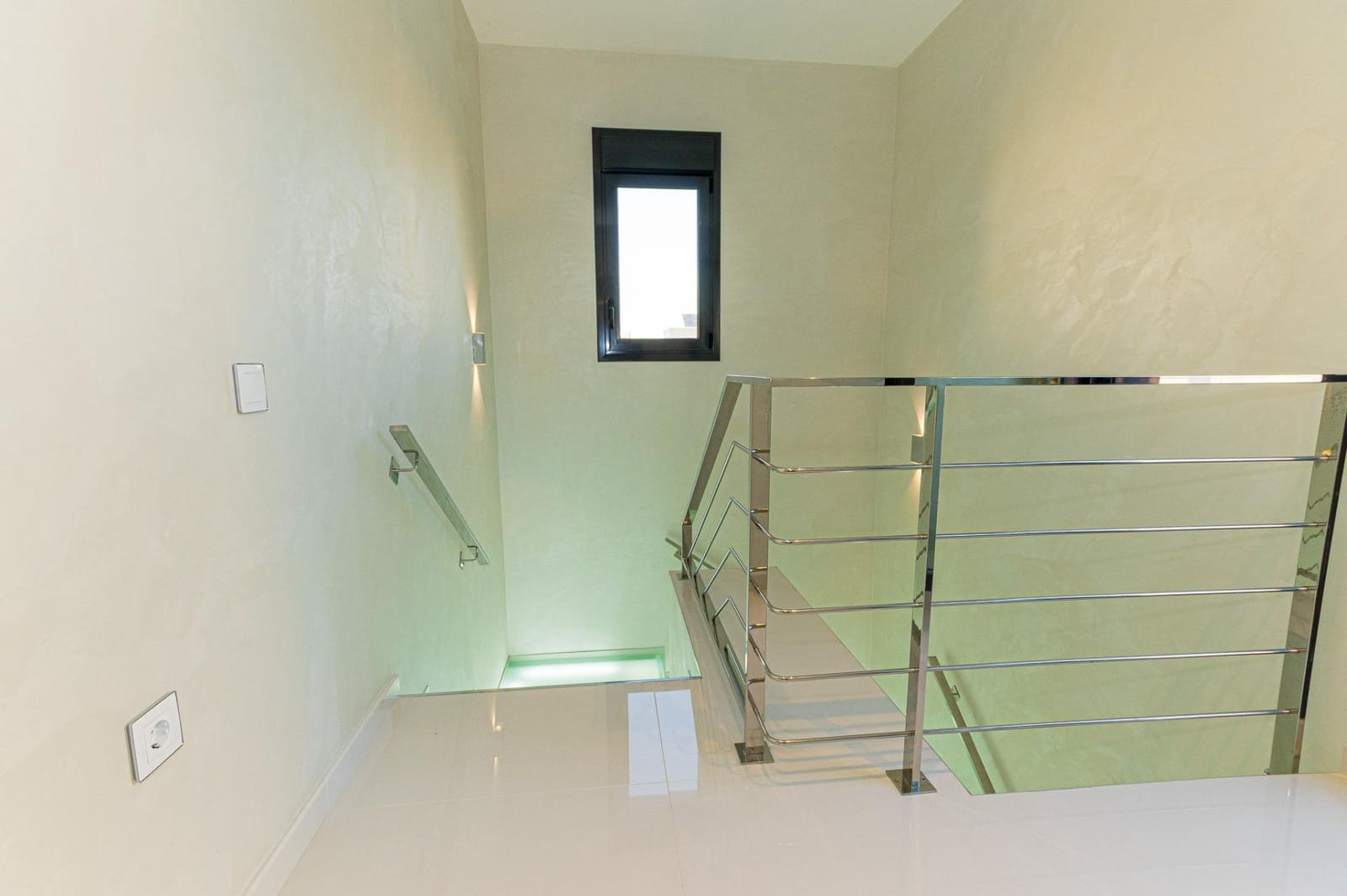 4 quarto Moradia para venda em Campoamor com piscina - 895 000 € (Ref: 9531967)