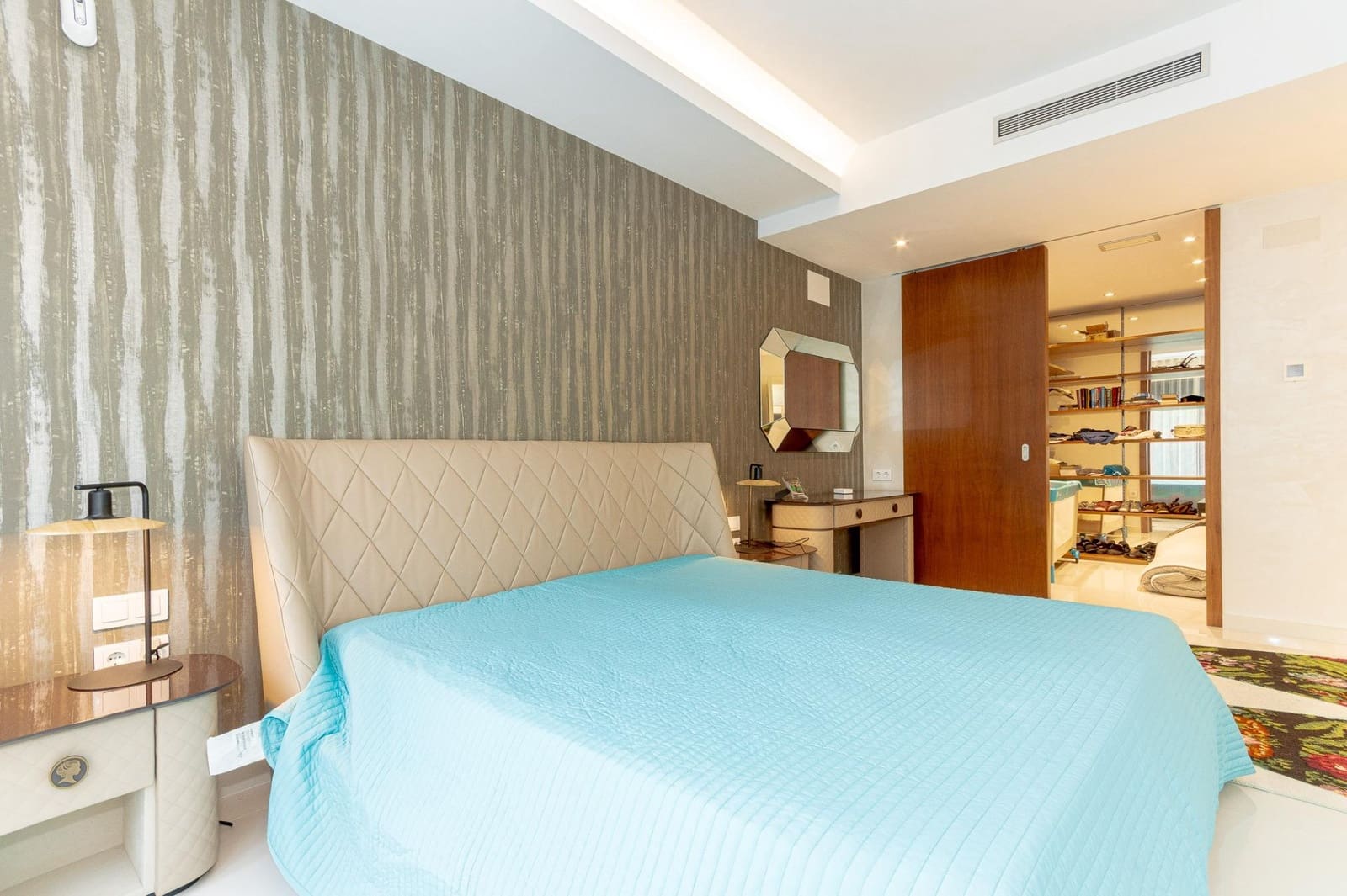 4 quarto Moradia para venda em Campoamor com piscina - 895 000 € (Ref: 9531967)