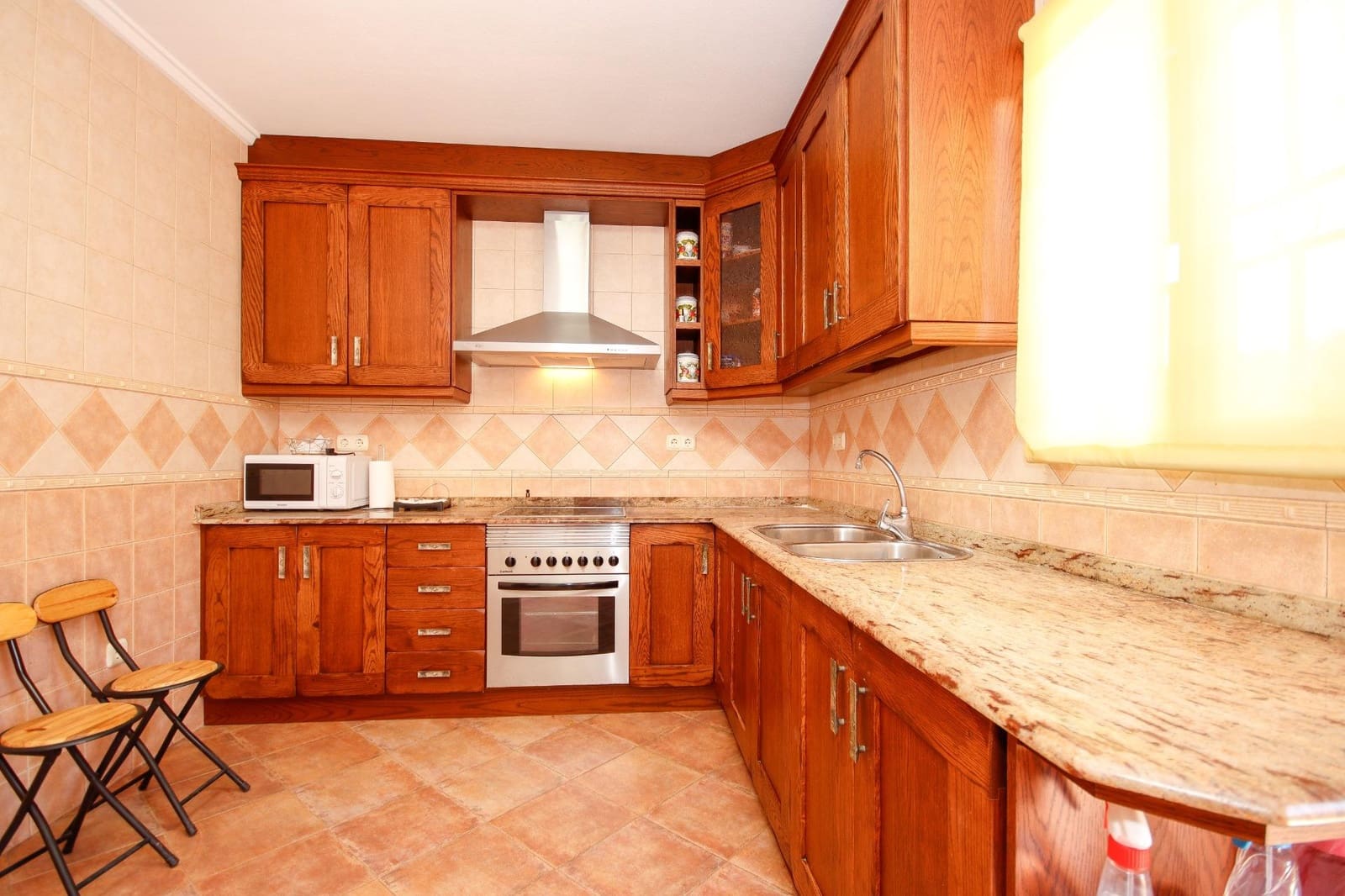 3 makuuhuone Huvila myytävänä paikassa Torrevieja mukana uima-altaan 
autotalli - 510 000 € (Ref: 9608068)