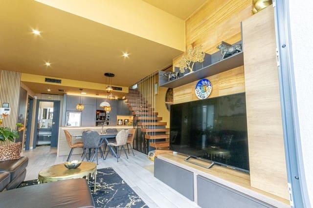 3 makuuhuone Huvila myytävänä paikassa Lomas de Cabo Roig - Los Dolses, Orihuela mukana uima-altaan 
autotalli - 574 500 € (Ref: 9608070)